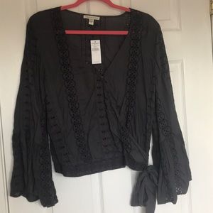 Aneicran Eagle eyelet top